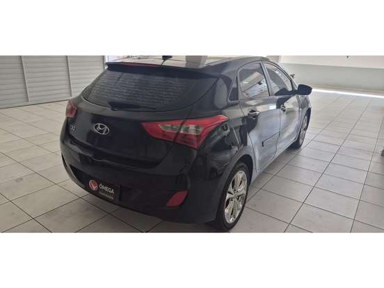 HYUNDAI-I30-1.8 MPI 16V GASOLINA 4P AUTOMATICO HYUNDAI-I30-2014