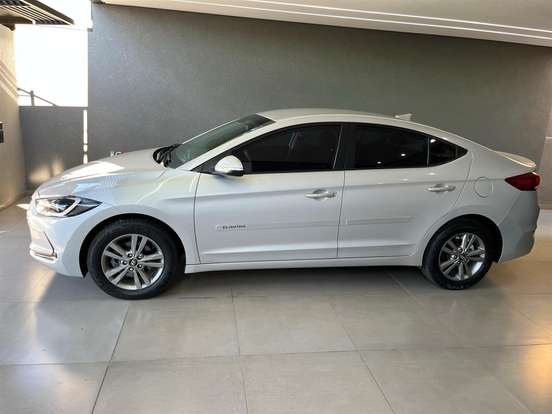 HYUNDAI-ELANTRA-2.0 16V FLEX 4P AUTOMÁTICO HYUNDAI-ELANTRA-2017