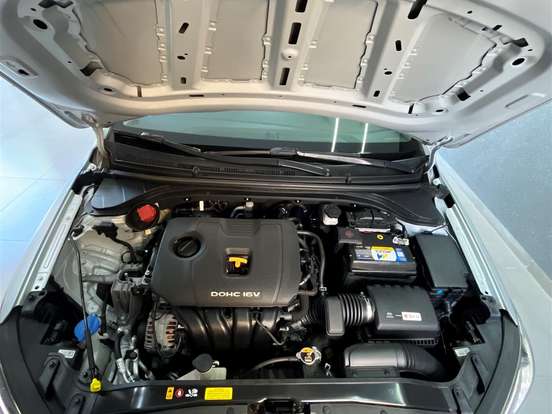 HYUNDAI-ELANTRA-2.0 16V FLEX 4P AUTOMÁTICO HYUNDAI-ELANTRA-2017