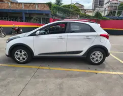 HYUNDAI HB20X 1.6 16V STYLE FLEX 4P AUTOMÁTICO HYUNDAI HB20X 1.6 16V STYLE FLEX 4P AUTOMÁTICO