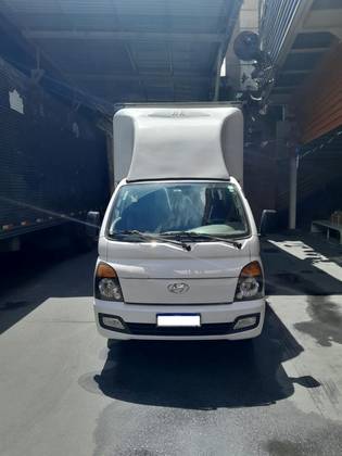 HYUNDAI HR 2.5 LONGO SEM CAÇAMBA 4X2 16V 130CV TURBO INTERCOOLER DIESEL 2P MANUAL