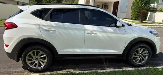 HYUNDAI-TUCSON-2017