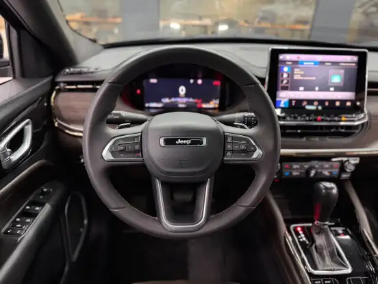 JEEP-COMMANDER-2023