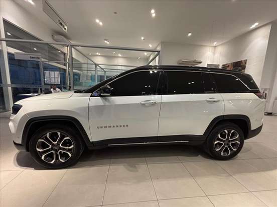 JEEP-COMMANDER-2023