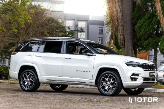 JEEP-COMMANDER-2022