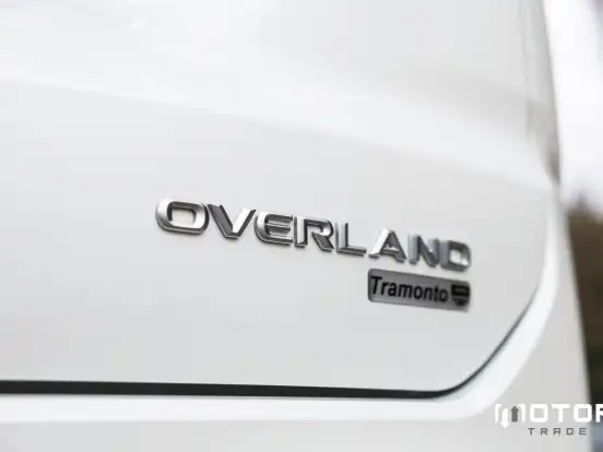 JEEP-COMMANDER-2.0 TD380 TURBO DIESEL OVERLAND AT9 JEEP-COMMANDER-2022