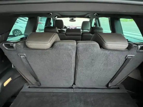 JEEP-COMMANDER-2.2 TURBO DIESEL OVERLAND AT9 JEEP-COMMANDER-2025