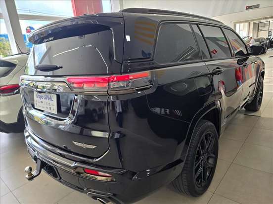 JEEP-COMMANDER-2.0 HURRICANE 4 TURBO GASOLINA BLACKHAWK AT9 JEEP-COMMANDER-2024