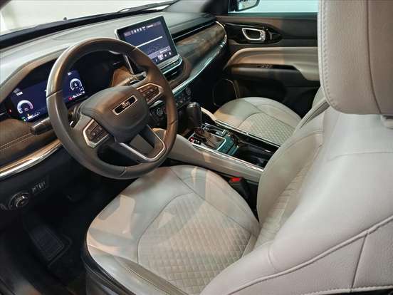 JEEP-COMMANDER-2021