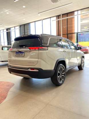 JEEP-COMMANDER-2022