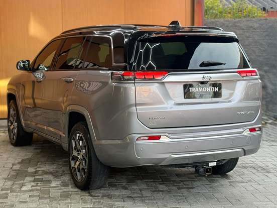 JEEP-COMMANDER-2022