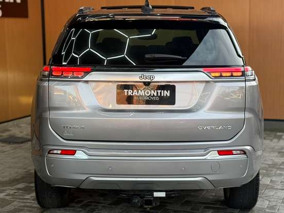 JEEP-COMMANDER-2022