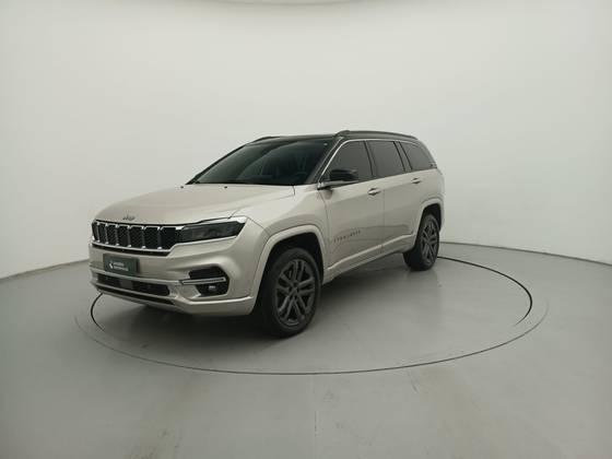 JEEP COMMANDER 2.2 TURBO DIESEL OVERLAND AT9