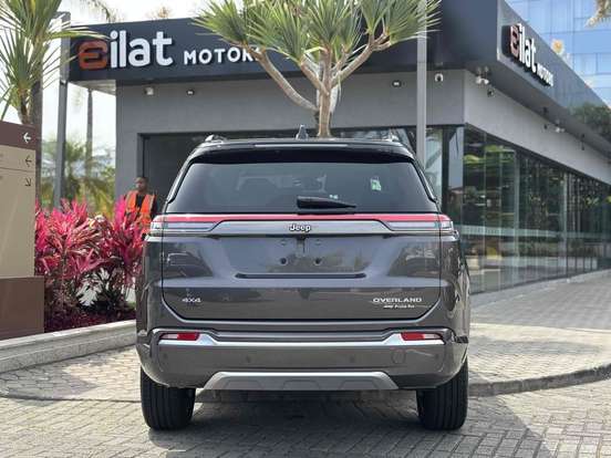 JEEP-COMMANDER-2026