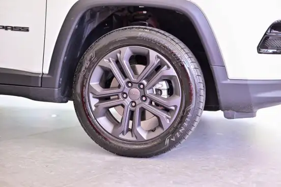 JEEP-COMPASS-2025