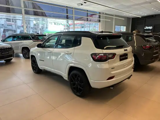JEEP-COMPASS-2024