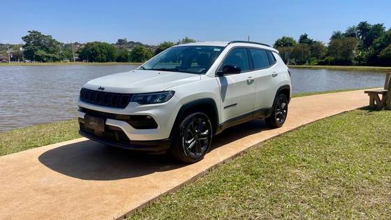 JEEP COMPASS 1.3 T270 TURBO FLEX LONGITUDE AT6