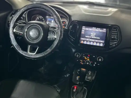 JEEP-COMPASS-2.0 16V DIESEL LIMITED 4X4 AUTOMÁTICO JEEP-COMPASS-2019