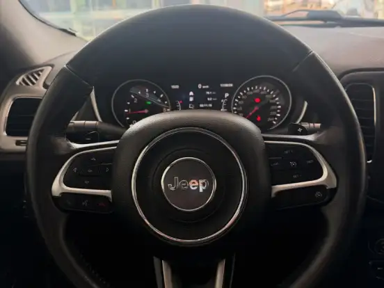 JEEP-COMPASS-2.0 16V DIESEL LONGITUDE 4X4 AUTOMÁTICO JEEP-COMPASS-2019