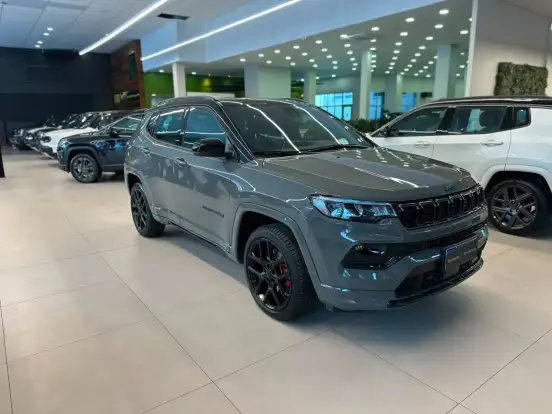 JEEP-COMPASS-2.0 HURRICANE 4 TURBO GASOLINA BLACKHAWK AT9 JEEP-COMPASS-2025