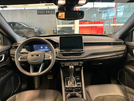 JEEP-COMPASS-2.0 HURRICANE 4 TURBO GASOLINA BLACKHAWK AT9 JEEP-COMPASS-2025