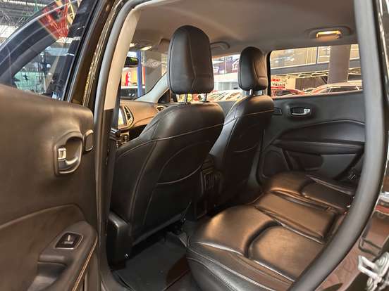 JEEP-COMPASS-2021