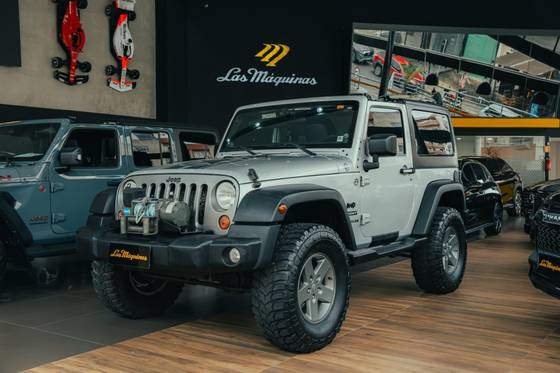 JEEP WRANGLER 3.6 SPORT 4X4 V6 12V GASOLINA 2P AUTOMÁTICO