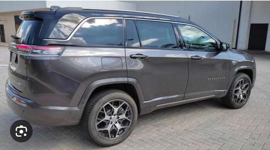JEEP-COMMANDER-2023