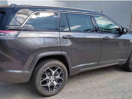 JEEP-COMMANDER-1.3 T270 TURBO FLEX LONGITUDE AT6 JEEP-COMMANDER-2023
