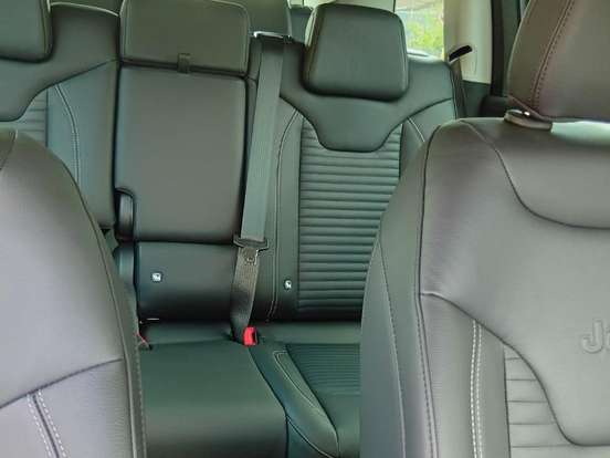 JEEP-COMMANDER-1.3 T270 TURBO FLEX LONGITUDE AT6 JEEP-COMMANDER-2026
