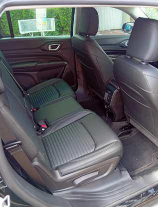 JEEP-COMMANDER-2026