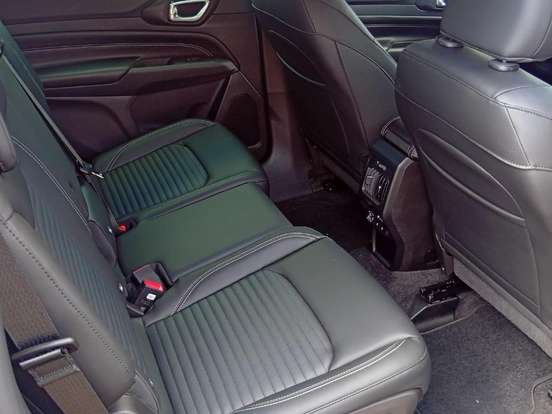 JEEP-COMMANDER-1.3 T270 TURBO FLEX LONGITUDE AT6 JEEP-COMMANDER-2026