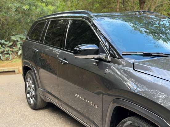 JEEP-COMMANDER-2024