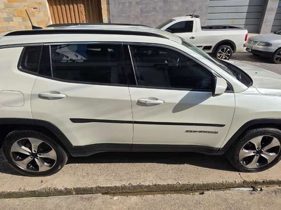 JEEP-COMPASS-2.0 16V DIESEL LONGITUDE 4X4 AUTOMÁTICO JEEP-COMPASS-2018