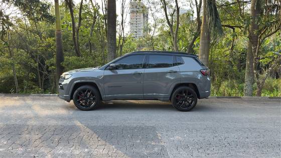 JEEP COMPASS 2.0 HURRICANE 4 TURBO GASOLINA BLACKHAWK AT9