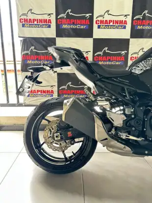 KAWASAKI-Z900-2022
