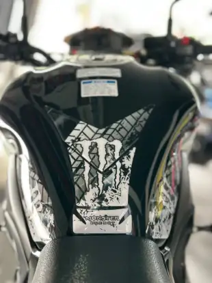 KAWASAKI-Z900-2022