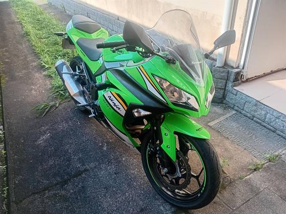 KAWASAKI NINJA 300 