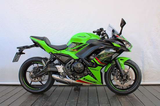 KAWASAKI-NINJA 650 KRT EDITION-2024