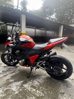 KAWASAKI-Z800-2014