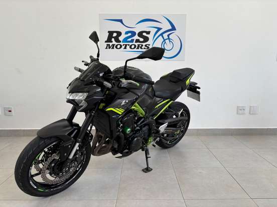 KAWASAKI-Z900-2021