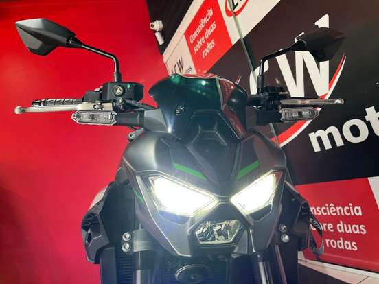 KAWASAKI-Z900 KAWASAKI-Z900-2025