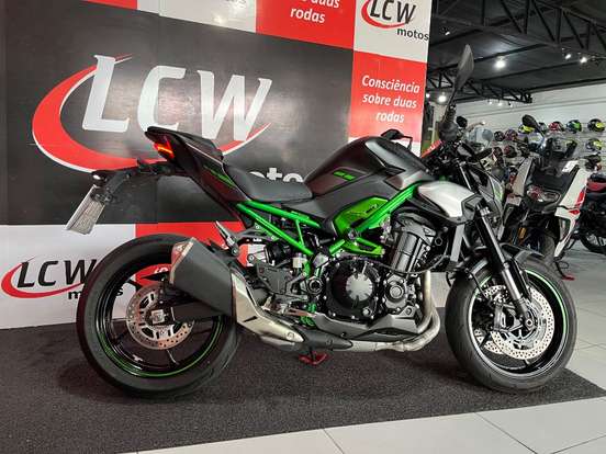 KAWASAKI-Z900 KAWASAKI-Z900-2025