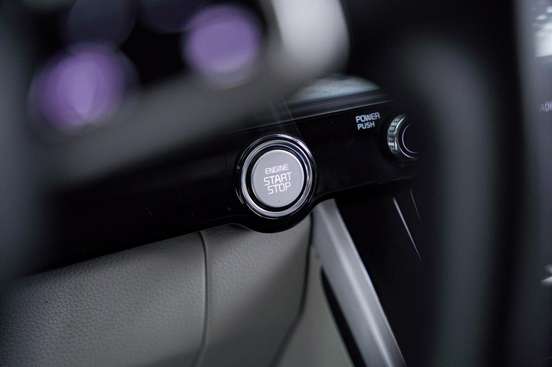 KIA-CARNIVAL-2021