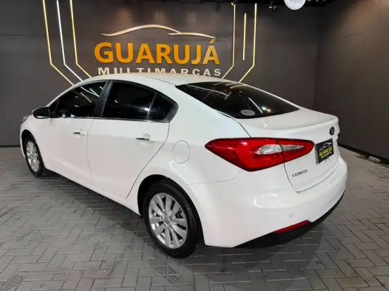 KIA-CERATO-1.6 SX 16V FLEX 4P AUTOMÁTICO KIA-CERATO-2015