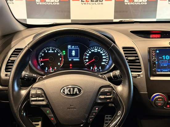 KIA-CERATO-1.6 SX 16V FLEX 4P AUTOMÁTICO KIA-CERATO-2016