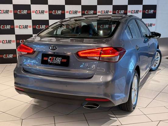 KIA-CERATO-1.6 SX 16V FLEX 4P AUTOMÁTICO KIA-CERATO-2016