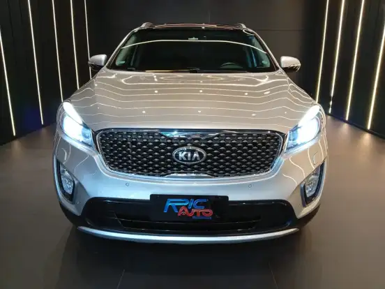 KIA-SORENTO-3.3 V6 GASOLINA EX 7L AUTOMATICO KIA-SORENTO-2016