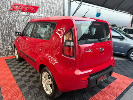 KIA-SOUL-2011