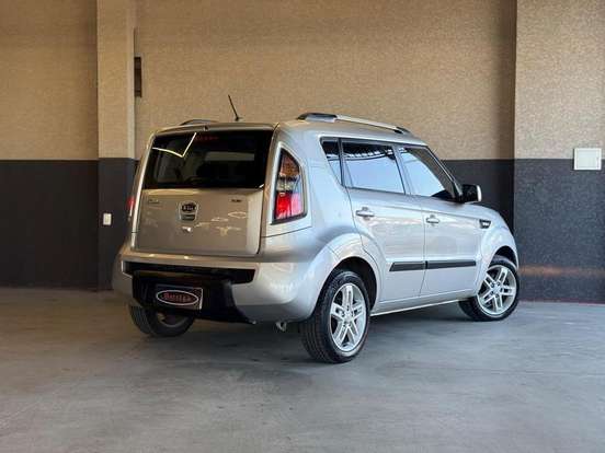 KIA-SOUL-1.6 EX 16V FLEX 4P AUTOMÁTICO KIA-SOUL-2011